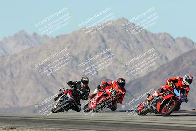 media/Dec-01-2025-Moto Forza (Mon) [[2daa91e15f]]/1-Advanced Group/Session 4 Turn 9/